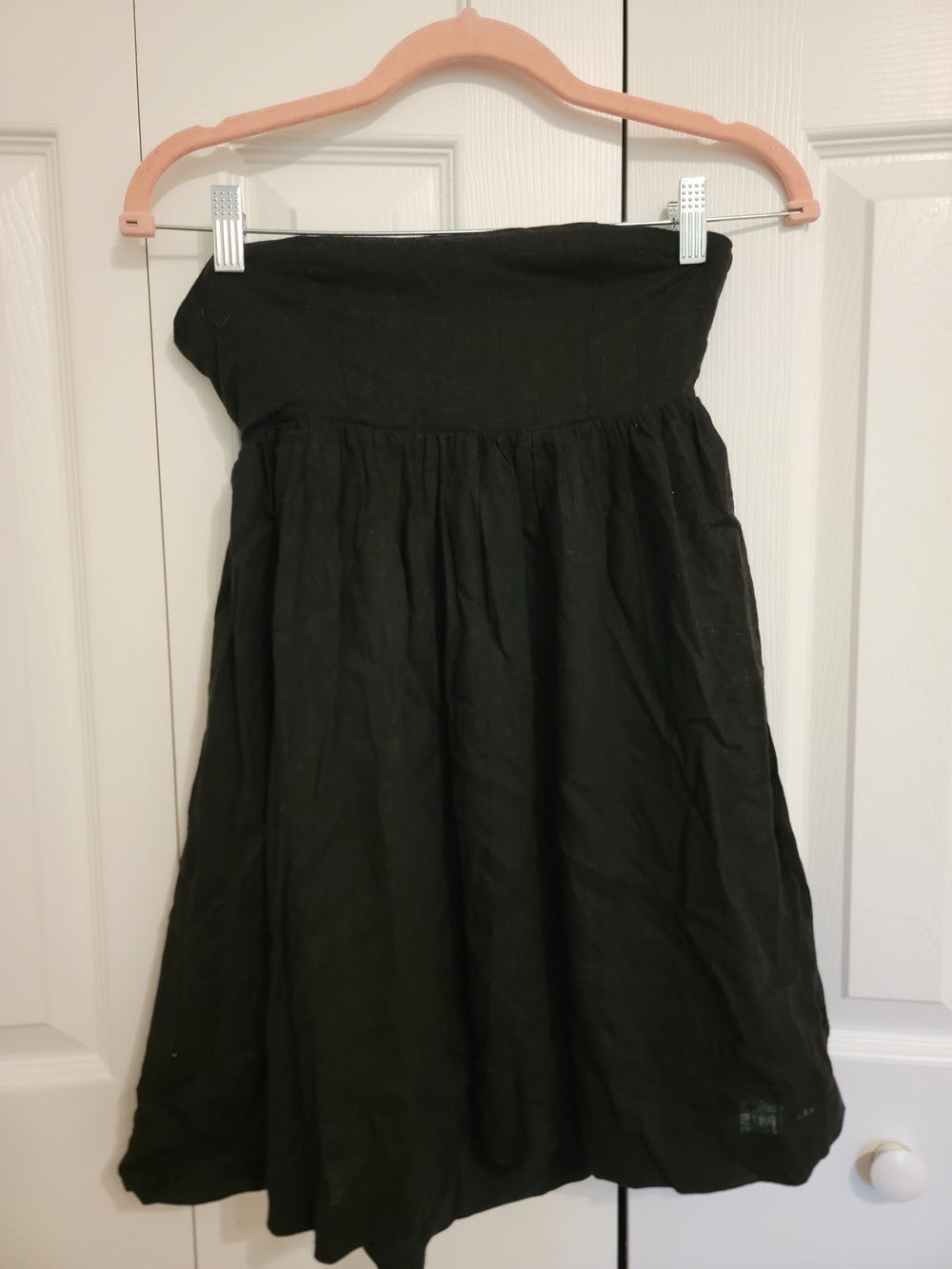 Le Lis Black Strapless Gathered Skirt Dress
